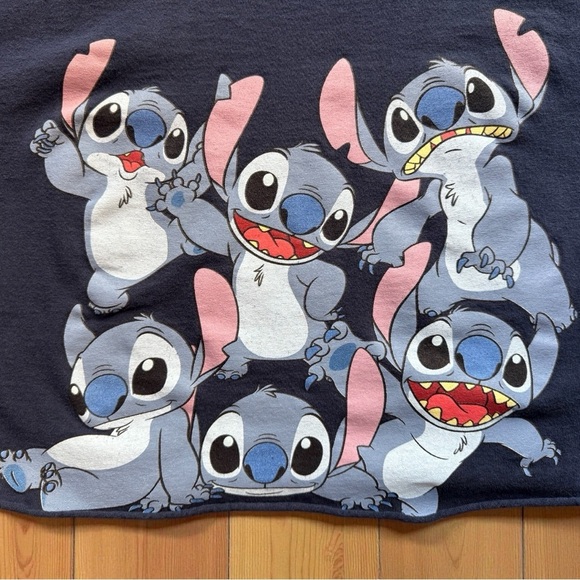 DISNEY Stitch Long Sleeve Cropped Graphic Tee – Size M - Picture 6 of 10